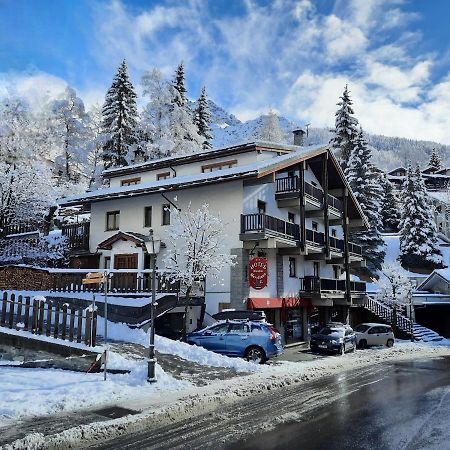 Hotel Meuble Meridiana ヴァルトゥルナンシュ エクステリア 写真