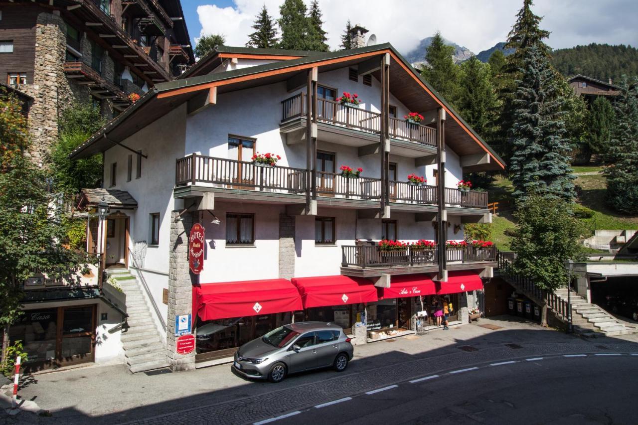 Hotel Meuble Meridiana ヴァルトゥルナンシュ エクステリア 写真