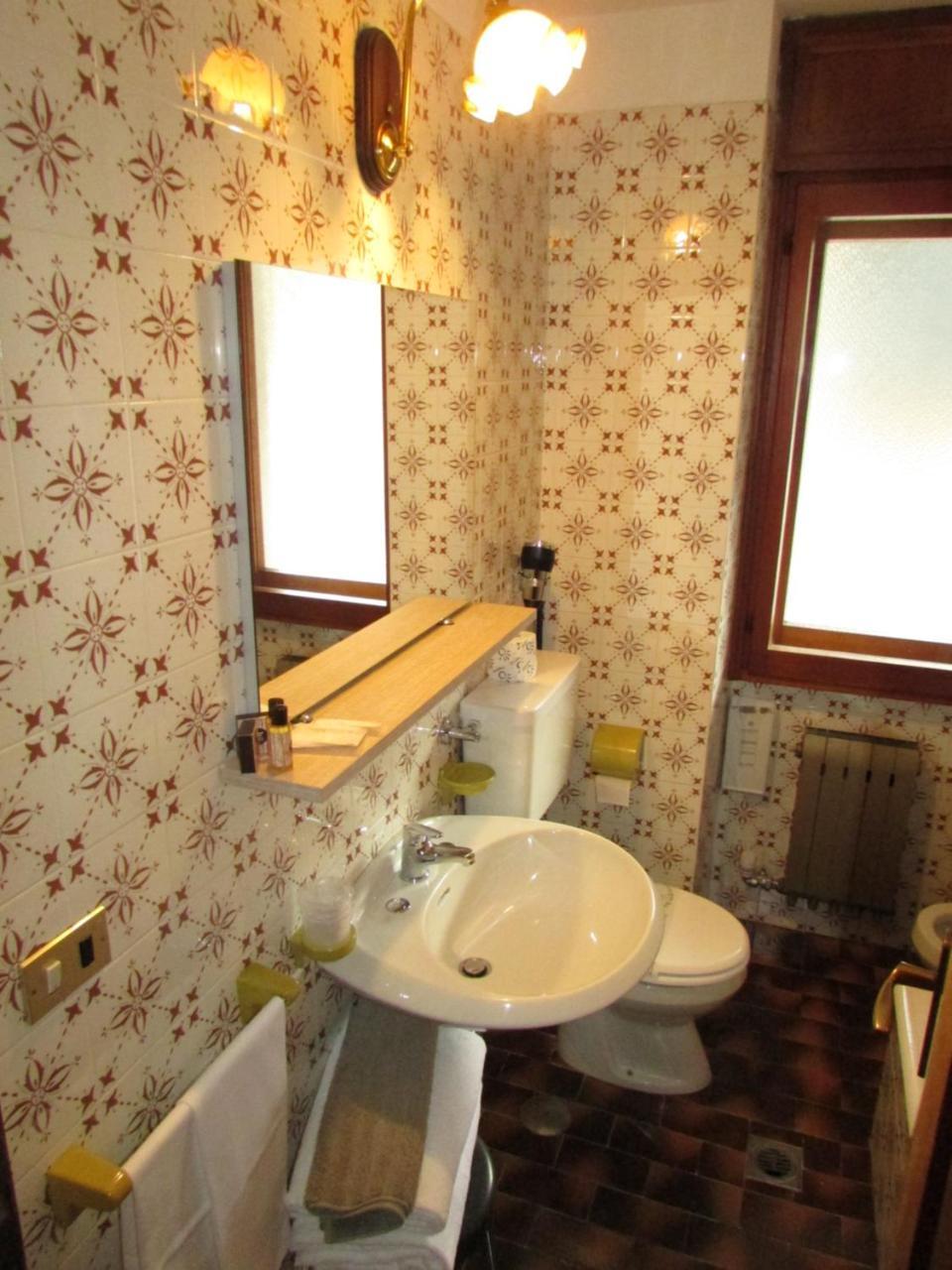 Hotel Meuble Meridiana ヴァルトゥルナンシュ エクステリア 写真
